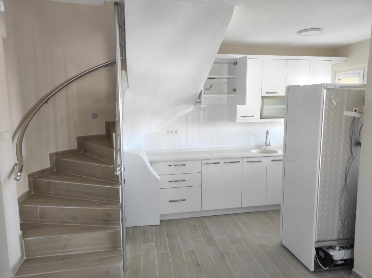 Cesme Burcu Sitesi Yaman Villa Buitenkant foto