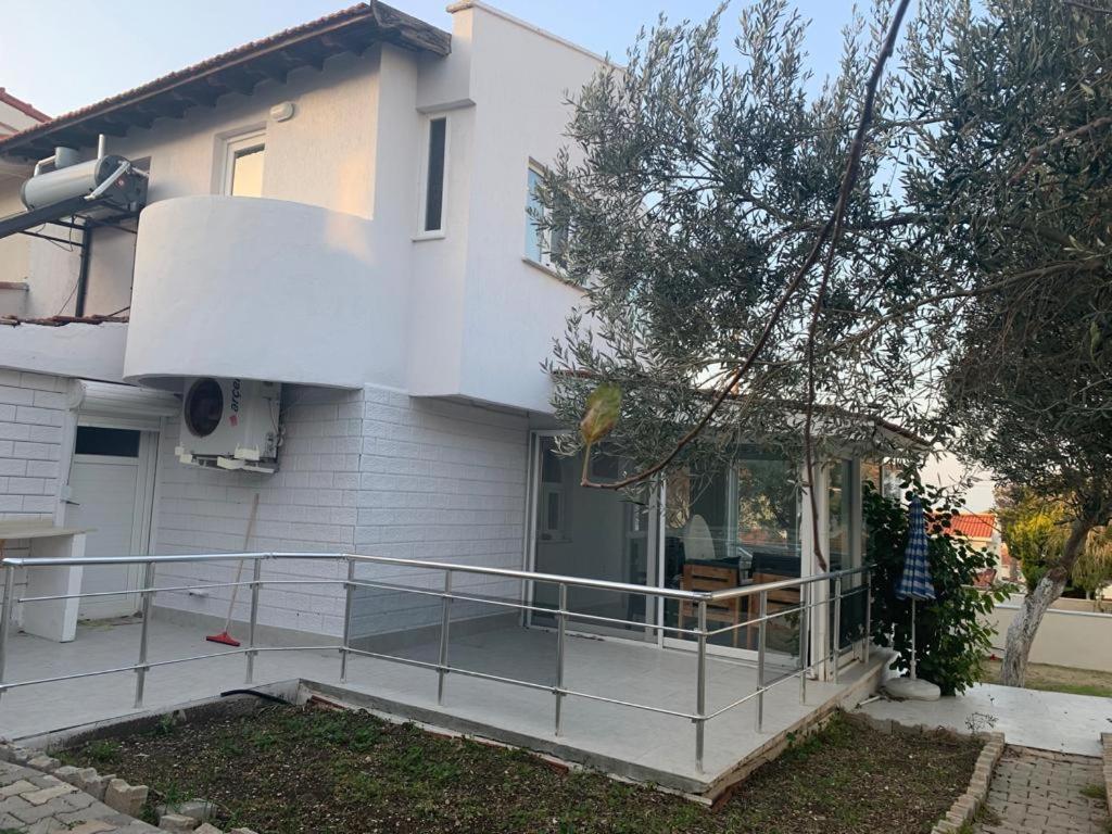 Cesme Burcu Sitesi Yaman Villa Buitenkant foto